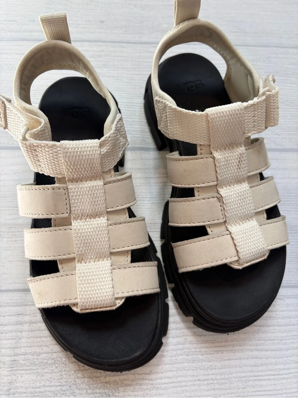 UGG Kids Cream-Strap Sport Sandals with Black Lug Sole